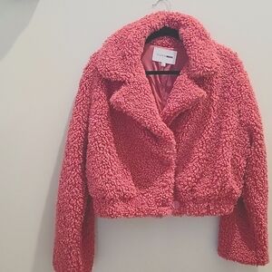 Fashion Nova Pink crop teddy jacket.    Size L